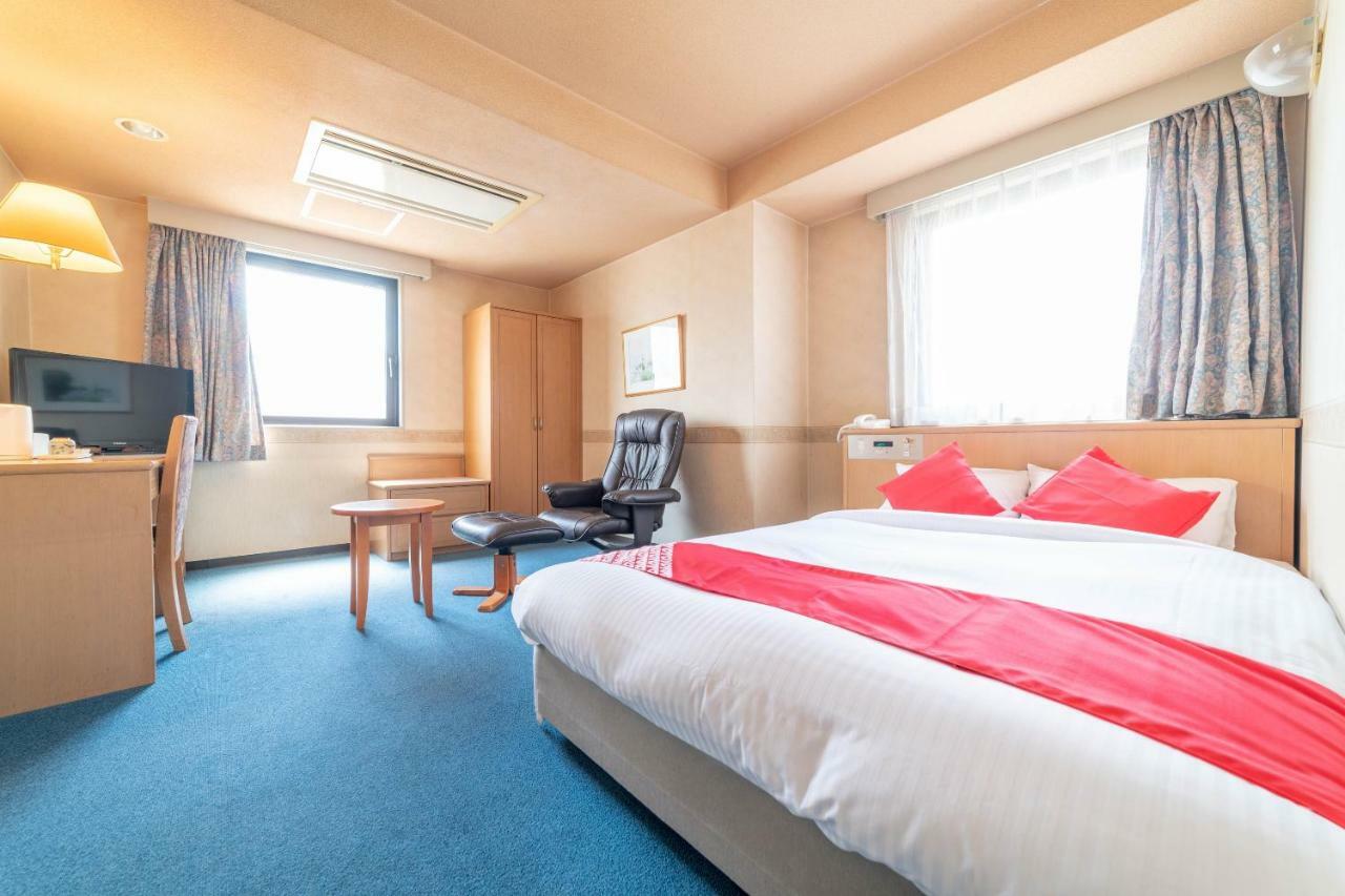 Oyo Business Hotel Nishiura Jokkaiči Exteriér fotografie