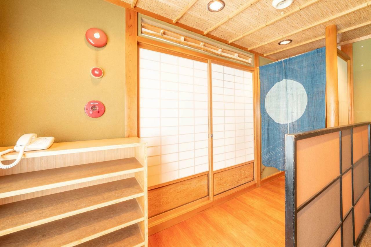 Oyo Business Hotel Nishiura Jokkaiči Exteriér fotografie